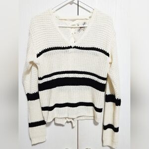 Elegant V-Neck Striped Sweater in Black and White